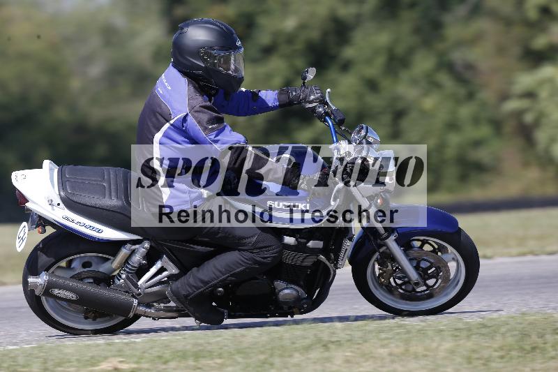 /Archiv-2025/49 26.08.2025 Cornu Master School ADR/gruen-vert/65